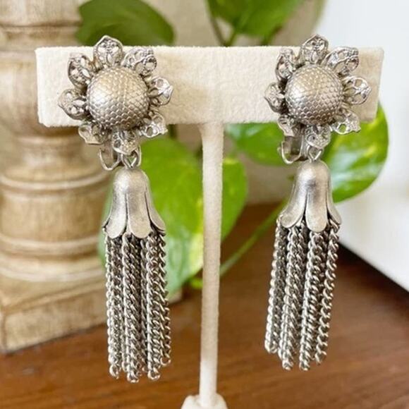 Vintage Rare Unique Sunflower Chain Tassel Dangle Clip Earrings Silver Metal - Picture 5 of 10